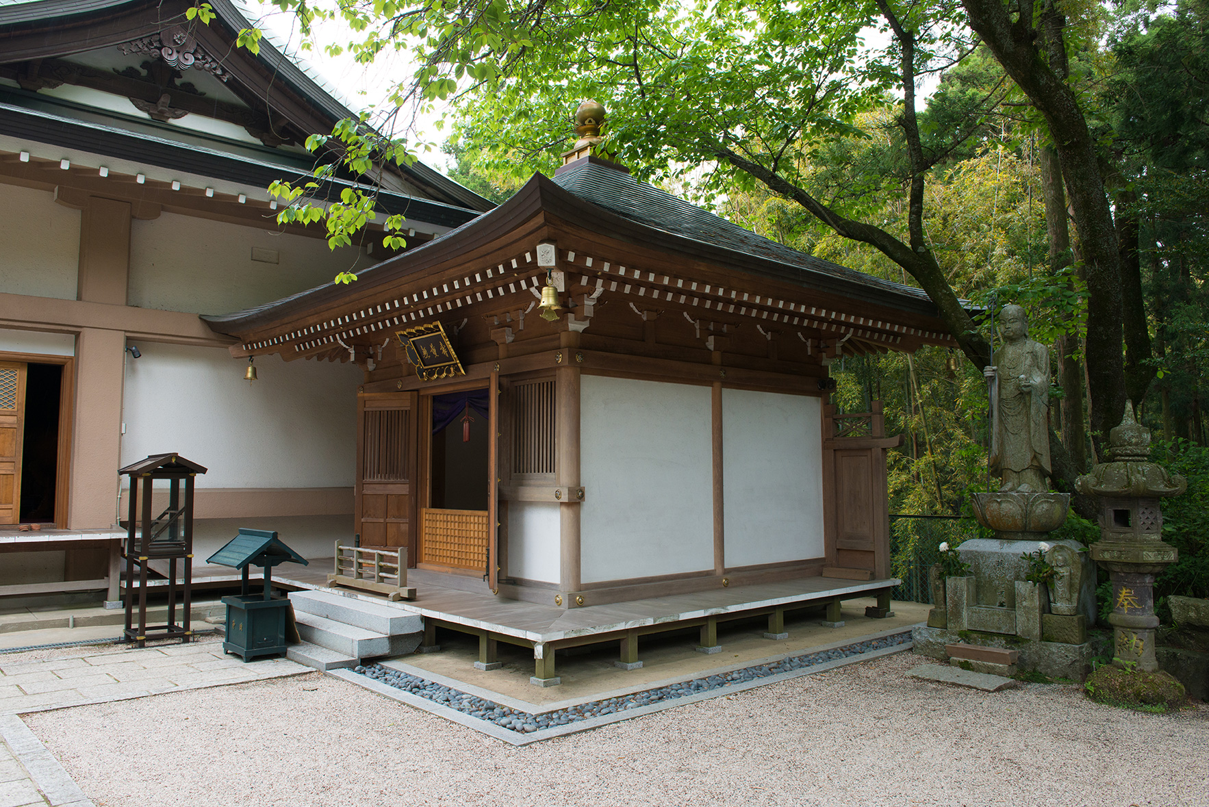 呑山観音寺　阿弥陀堂